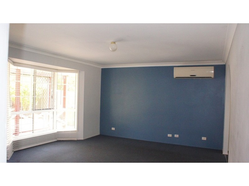 8 Fairfax Avenue, Bethania QLD 4205