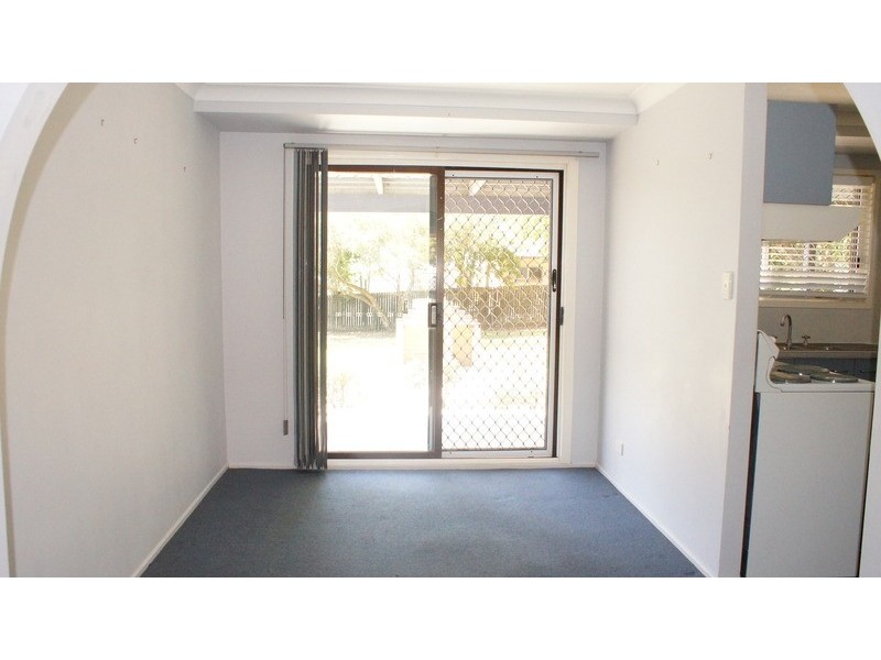 8 Fairfax Avenue, Bethania QLD 4205