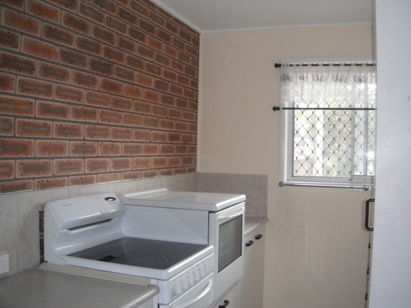 4/4 Conoble street, Eagleby QLD 4207