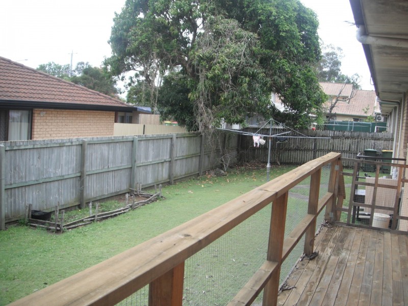 4/4 Conoble street, Eagleby QLD 4207
