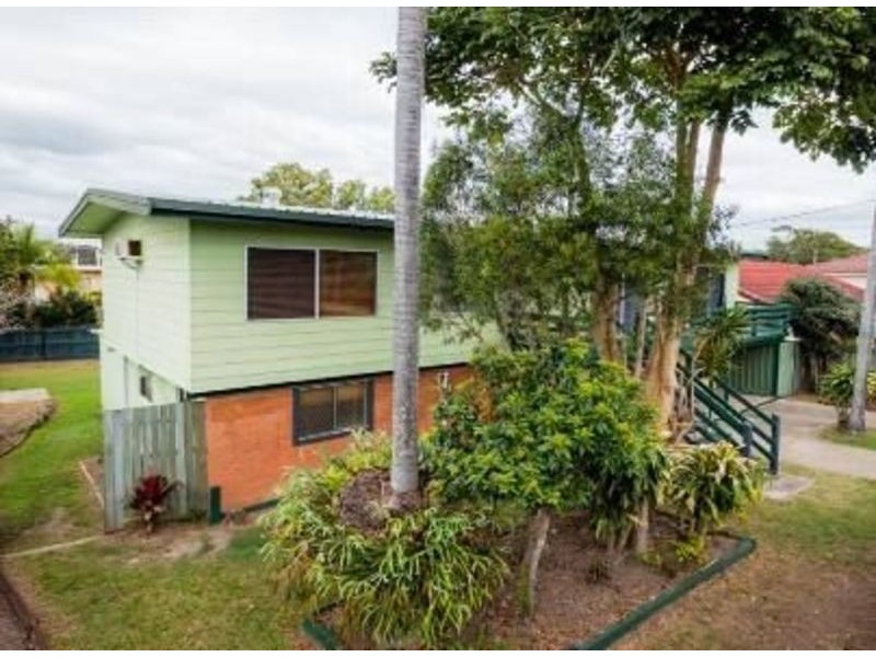4 Woody Avenue, Kingston QLD 4114