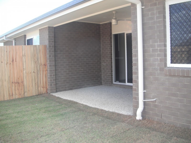 2/54 Stringybark Street, Regents Park QLD 4118