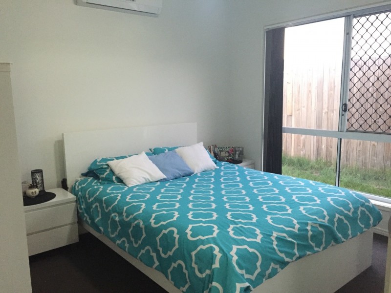 2/54 Stringybark Street, Regents Park QLD 4118