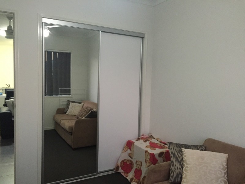 2/54 Stringybark Street, Regents Park QLD 4118