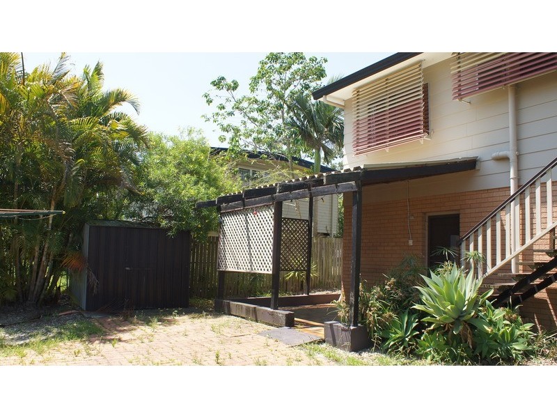 26 Camelia Avenue, Logan Central QLD 4114