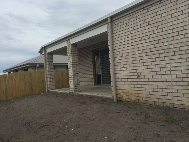 5  Breasley Street, Willowvale QLD 4370