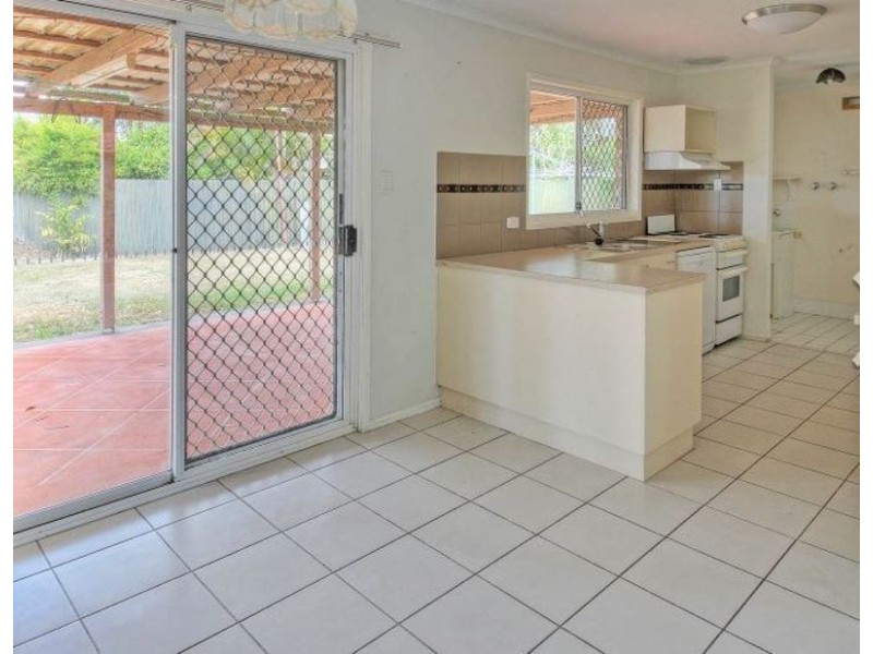 33 Myall Street, Crestmead QLD 4132