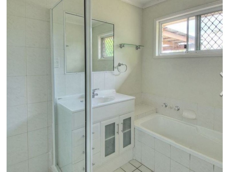 33 Myall Street, Crestmead QLD 4132