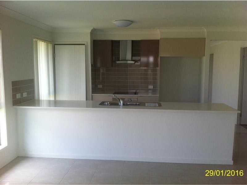 7 Baxter Crescent, Caboolture QLD 4510