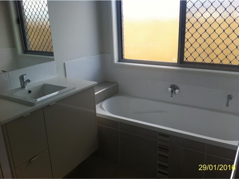 7 Baxter Crescent, Caboolture QLD 4510