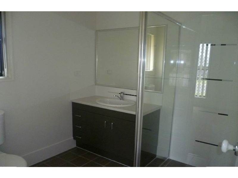 11 Chesan Court, Crestmead QLD 4132