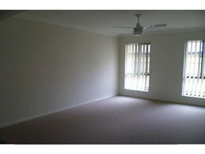 11 Chesan Court, Crestmead QLD 4132