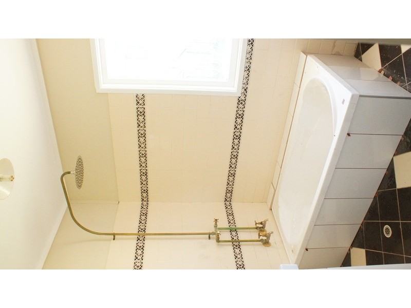 4 Somerset Drive, Deception Bay QLD 4508