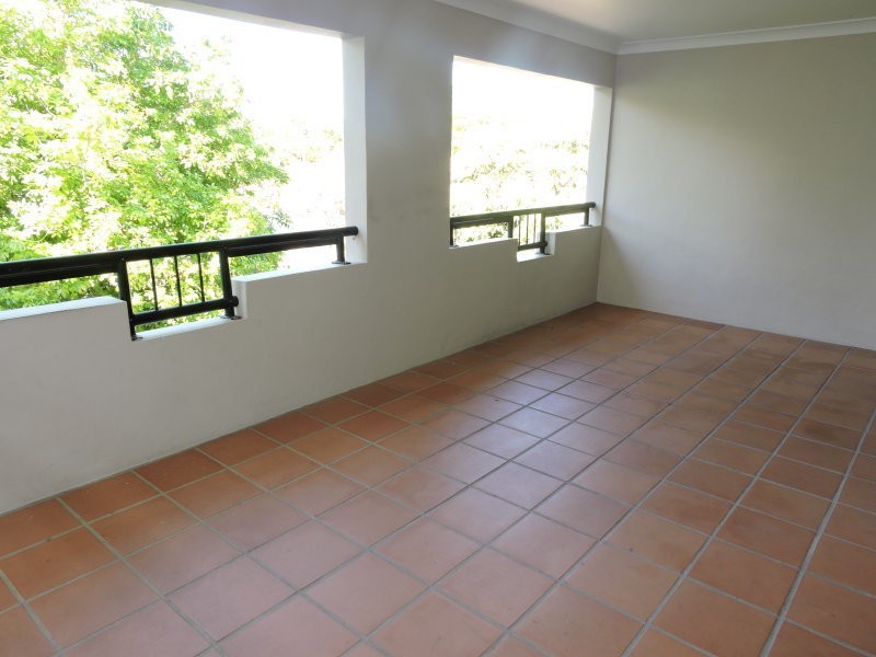 6/65 Sisley Street, St Lucia QLD 4067