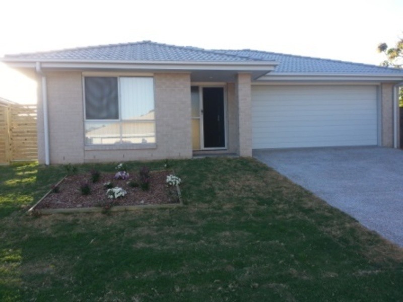 6 Deschamps Court, Loganlea QLD 4131