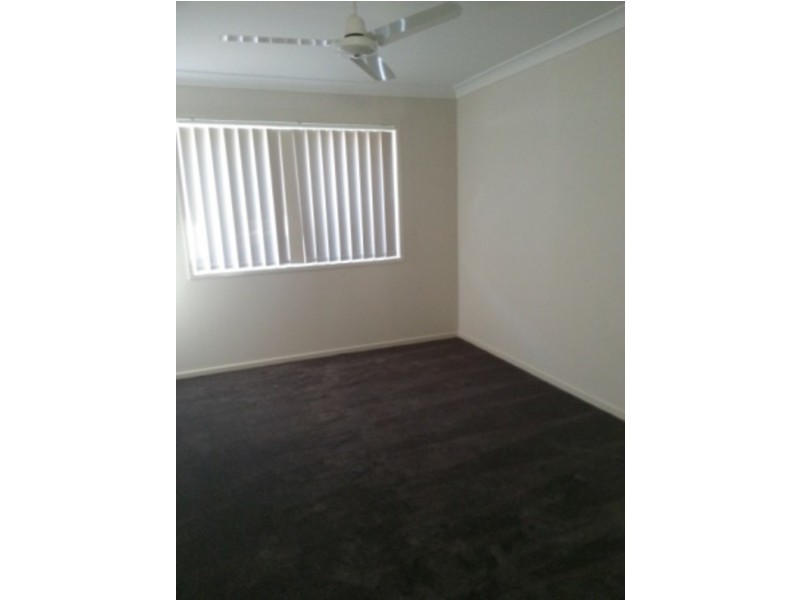 6 Deschamps Court, Loganlea QLD 4131