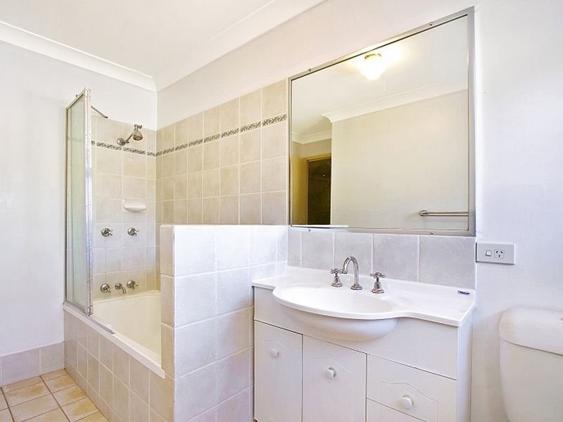 2/125 Chaucer Street, Moorooka QLD 4105