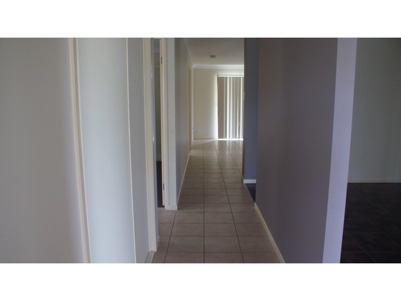 14 Schafer Court, Edens Landing QLD 4207