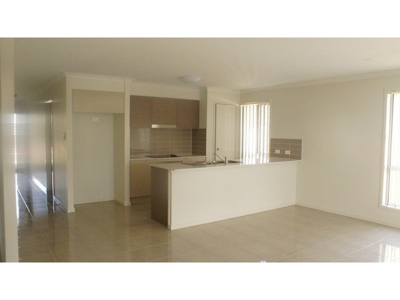 177 Dixon Drive, Pimpama QLD 4209