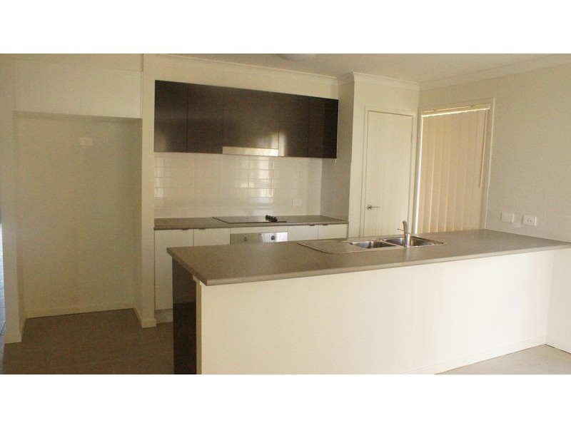 171 Dixon Drive, Pimpama QLD 4209