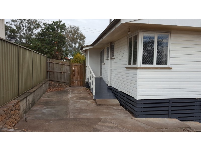 11 Julieanne Street, Gailes QLD 4300