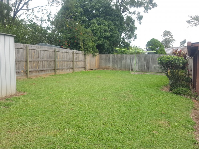 8 Glenefer Street, Runcorn QLD 4113