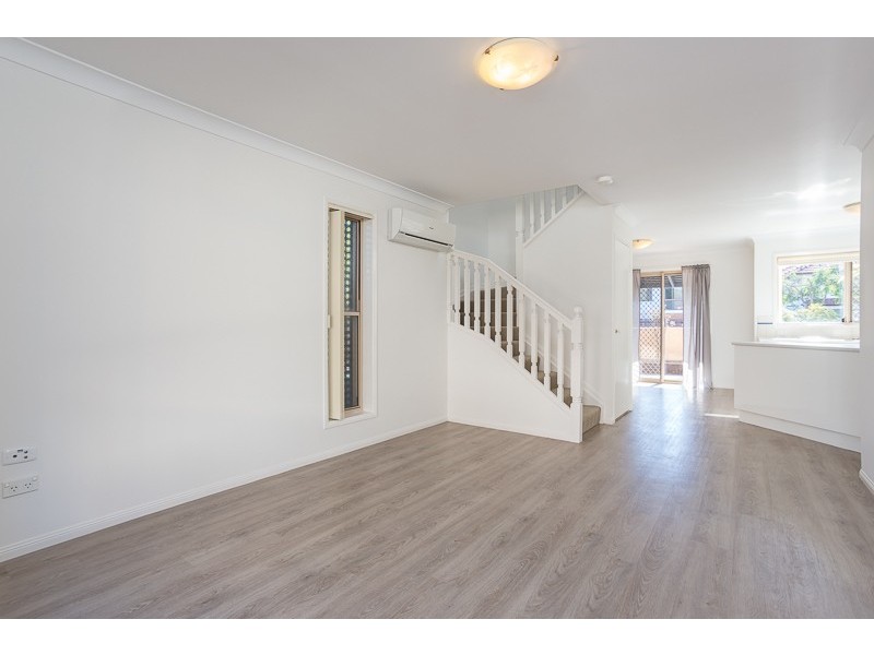 2/125 Chaucer Street, Moorooka QLD 4105