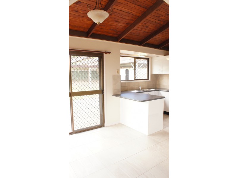 128 Begonia Street, Browns Plains QLD 4118