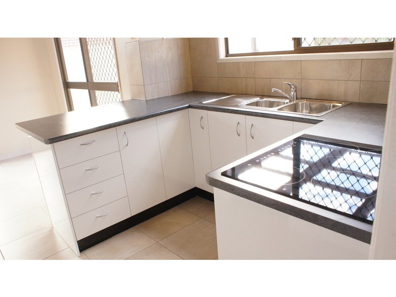 128 Begonia Street, Browns Plains QLD 4118