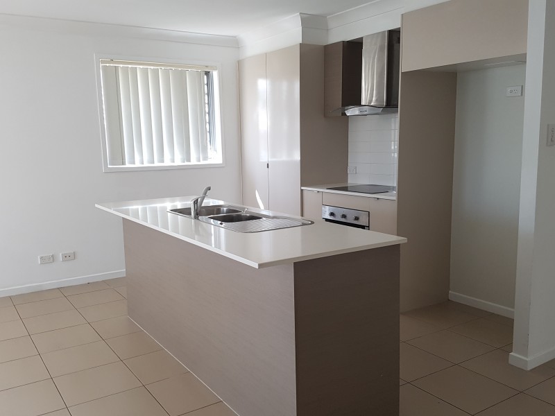 7 Boronia Street, Deebing Heights QLD 4306