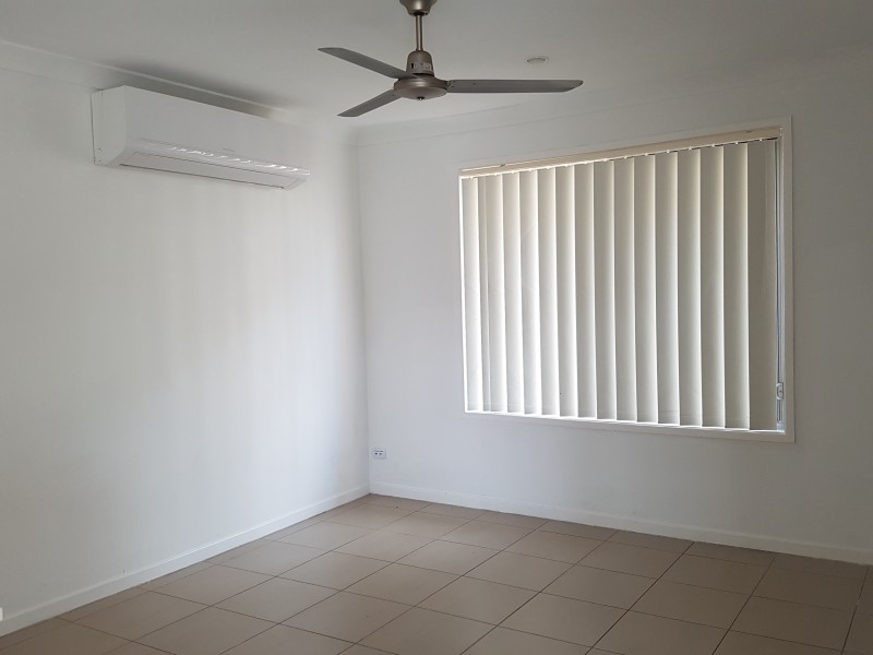 7 Boronia Street, Deebing Heights QLD 4306