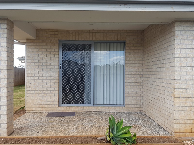 7 Boronia Street, Deebing Heights QLD 4306