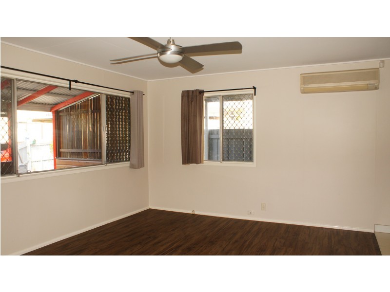 1 Dawson Street, Woodridge QLD 4114