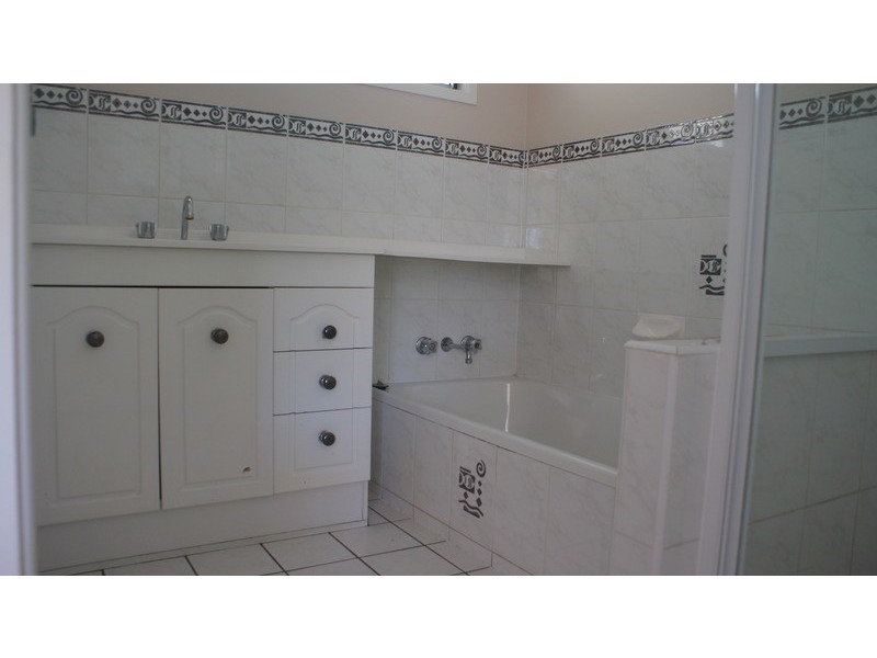 48 Carinya Street, Crestmead QLD 4132