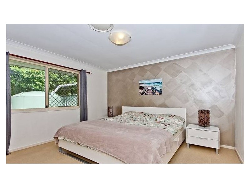 37 Cambridge Crescent, Fitzgibbon QLD 4018