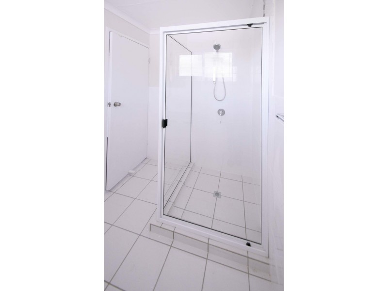 33b Limerick Drive, Crestmead QLD 4132