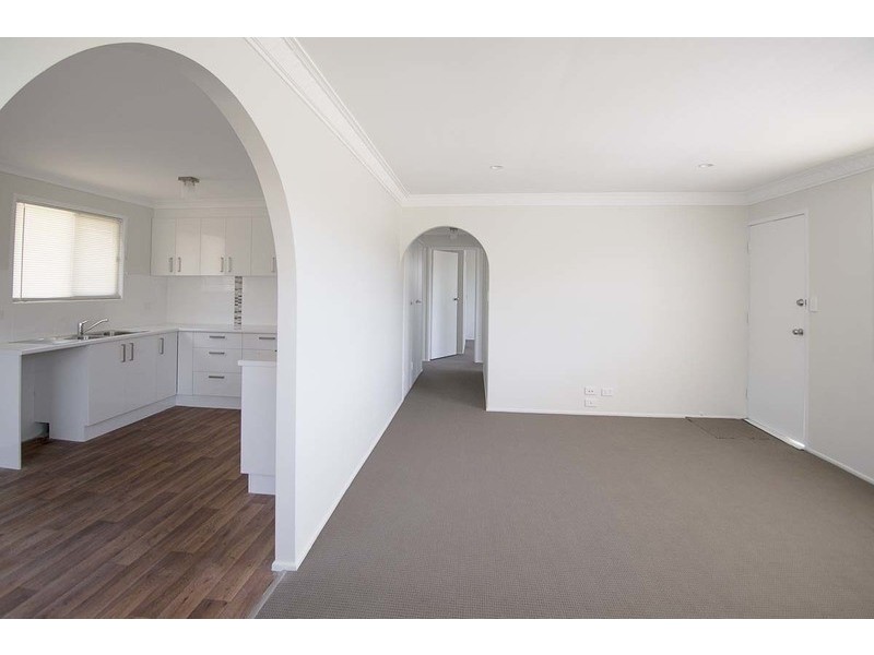 33c Limerick Drive, Crestmead QLD 4132