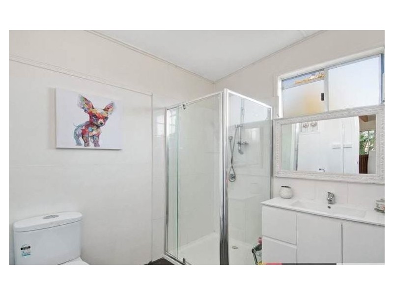 26 Mclennan Street, Woody Point QLD 4019