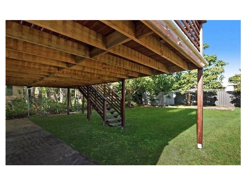 26 Mclennan Street, Woody Point QLD 4019