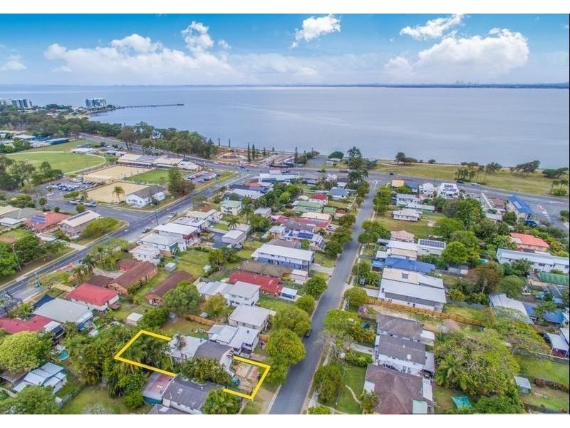 26 Mclennan Street, Woody Point QLD 4019