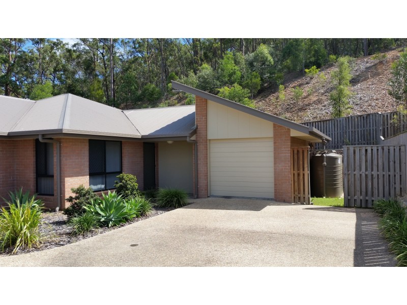 2/12 Bahrs Point Drive, Bahrs Scrub QLD 4207