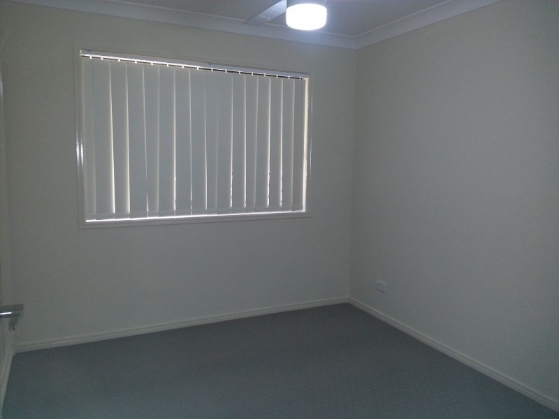 2/12 Bahrs Point Drive, Bahrs Scrub QLD 4207