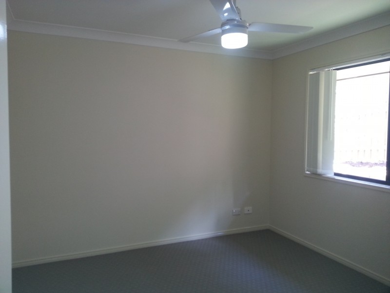 2/12 Bahrs Point Drive, Bahrs Scrub QLD 4207