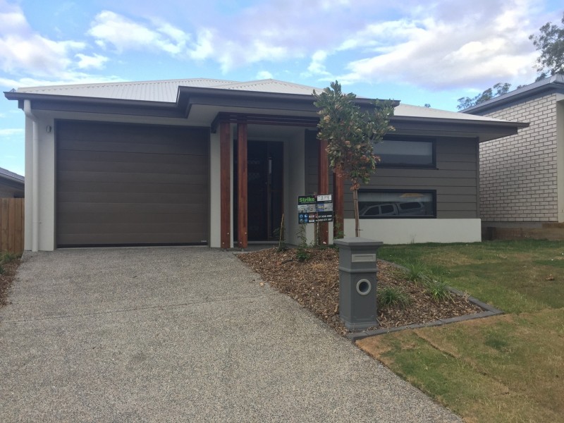 8 Mount Glorious Street, Park Ridge QLD 4125