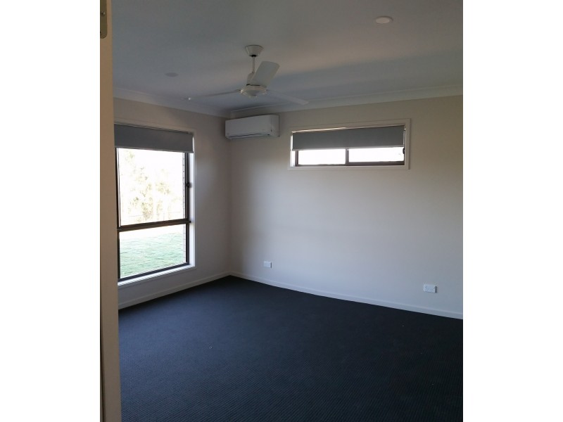 85 Daydream Crescent, Springfield Lakes QLD 4300