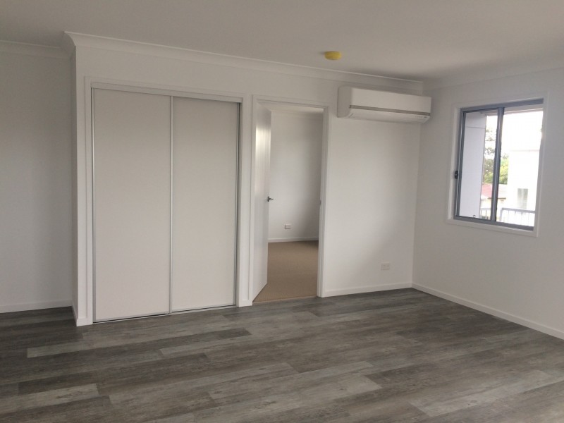 2/33A Ellen Street, Logan Central QLD 4114