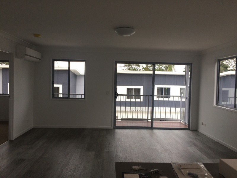 2/33A Ellen Street, Logan Central QLD 4114