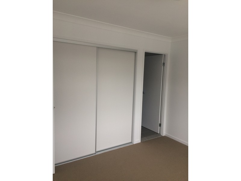 2/33A Ellen Street, Logan Central QLD 4114