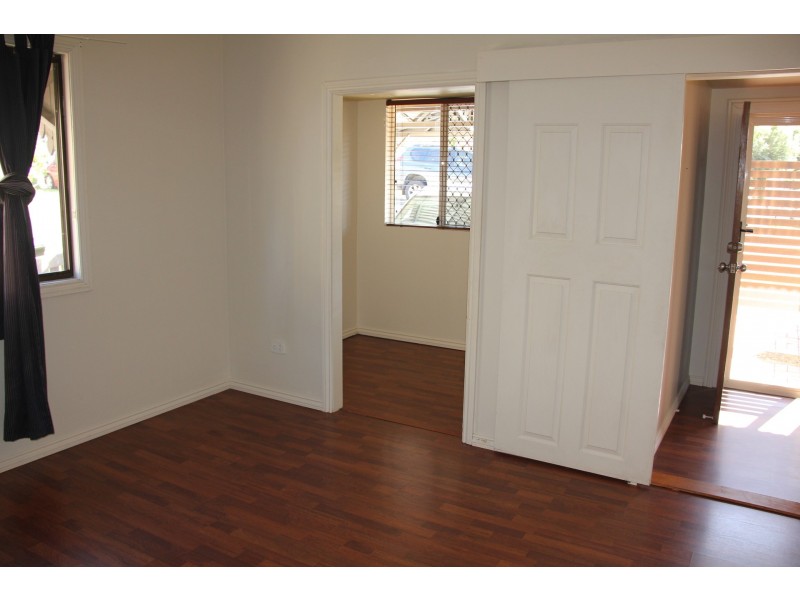 49a London Street, Eight Mile Plains QLD 4113