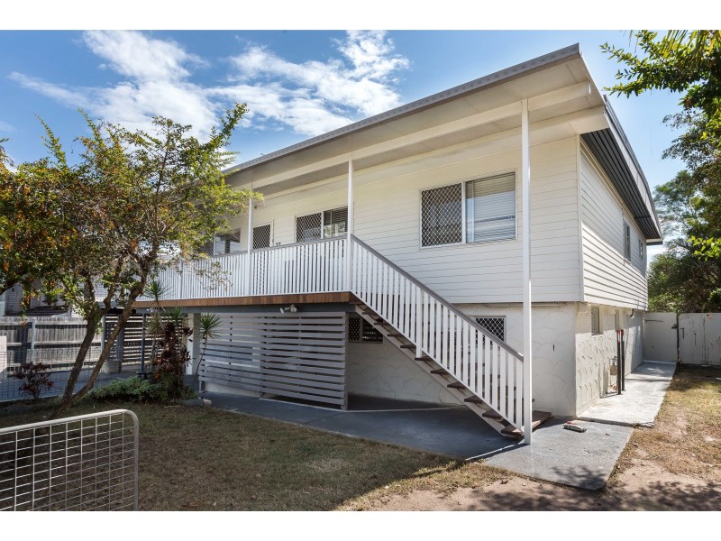 27 Winifred Street, Kingston QLD 4114